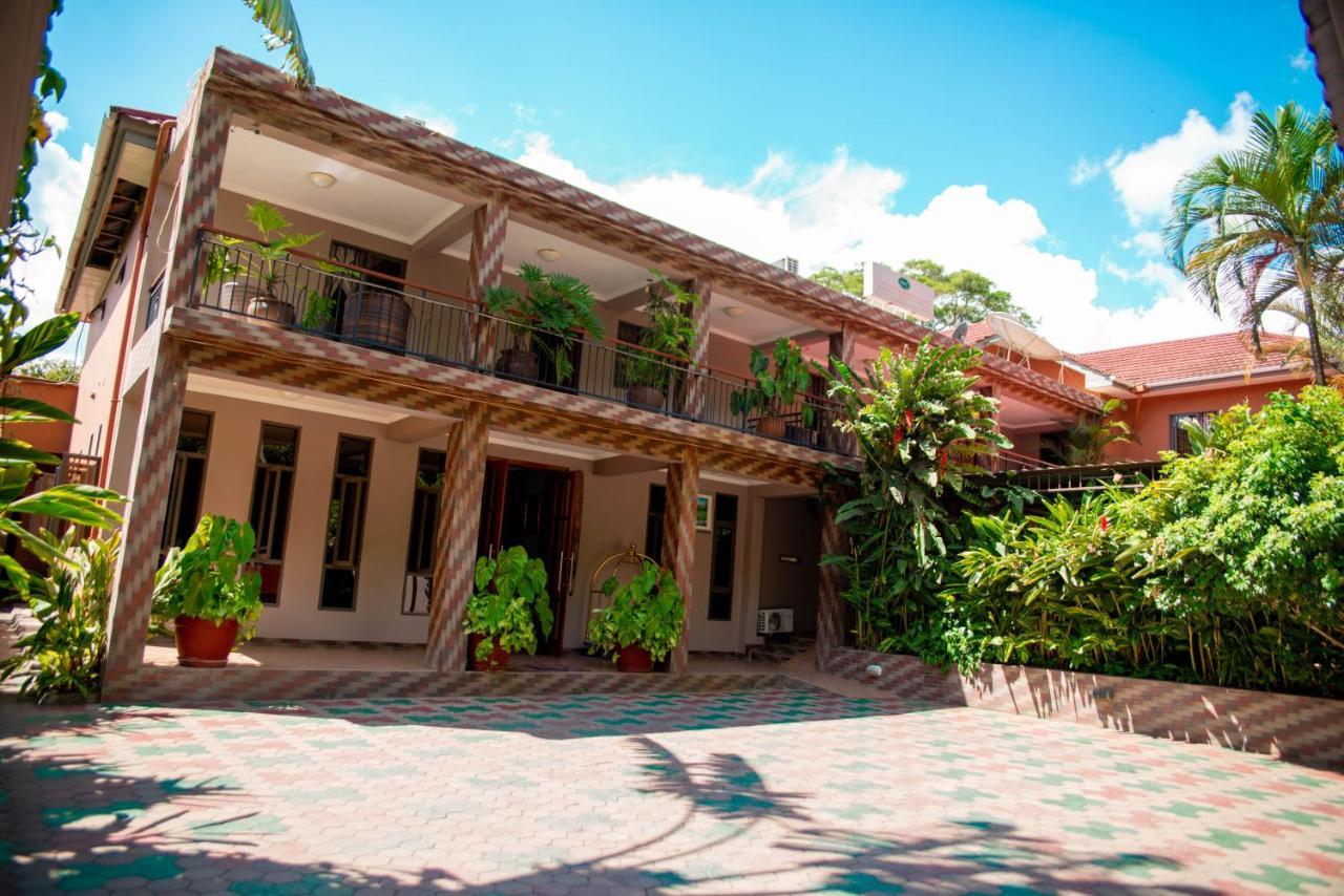 Lush Garden Business Hotel Arusha Ngoại thất bức ảnh