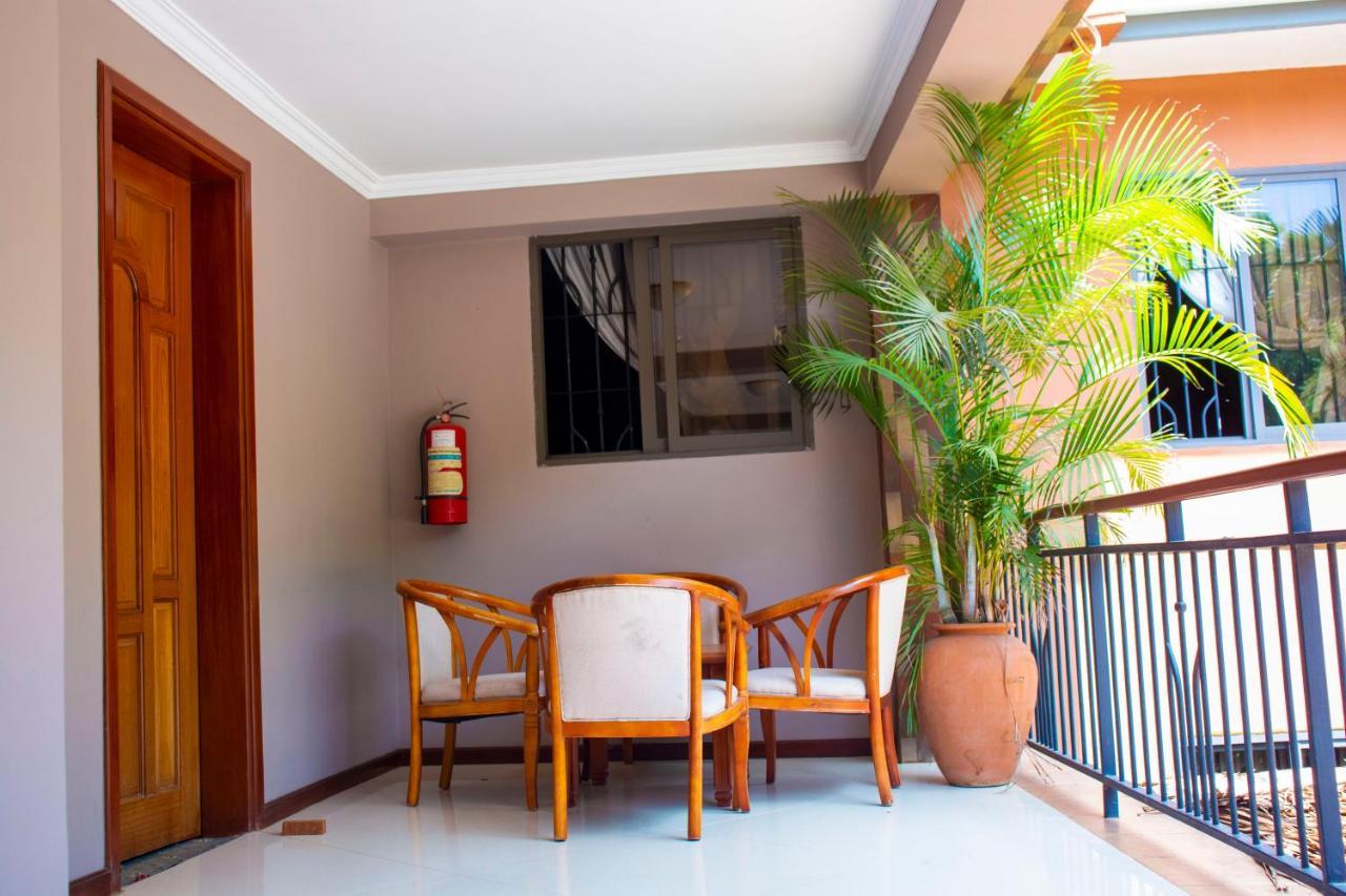 Lush Garden Business Hotel Arusha Ngoại thất bức ảnh