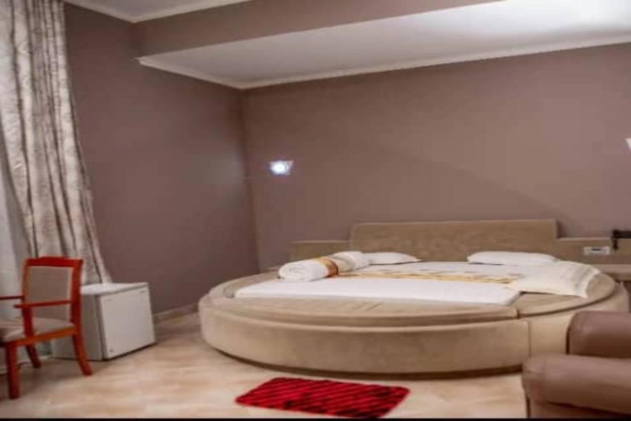 Lush Garden Business Hotel Arusha Ngoại thất bức ảnh
